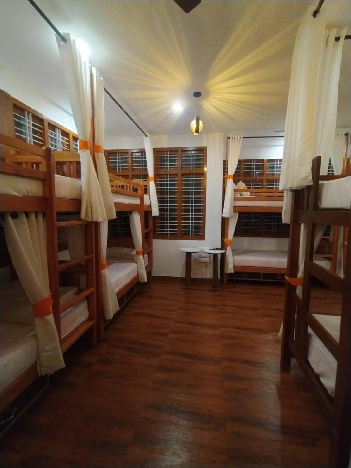Mother'S Inn Homestay Коччи Экстерьер фото